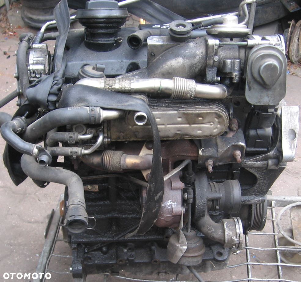 BKC silnik motor słupek 1.9 TDI GOLF V AUDI A3 8P LEON TOLEDO - 1