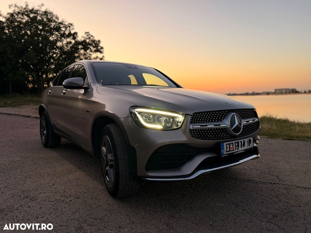 Mercedes-Benz GLC Coupe 300 4MATIC MHEV - 1