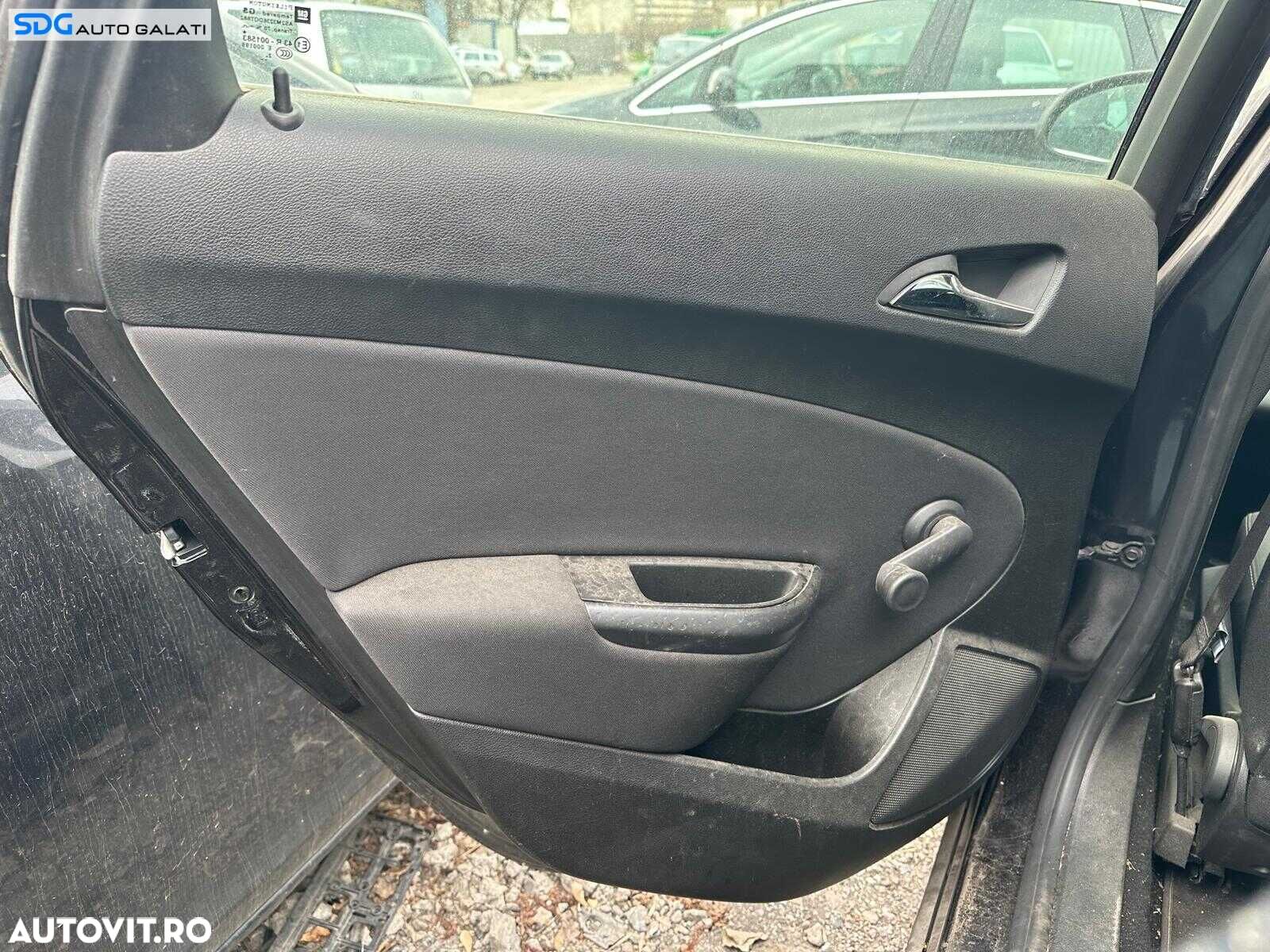 Panou Fata Interior Textil Usa Portiera Stanga Spate Opel Astra J Hatchback 4 Usi 2009 - 2015 [K3413] - 1