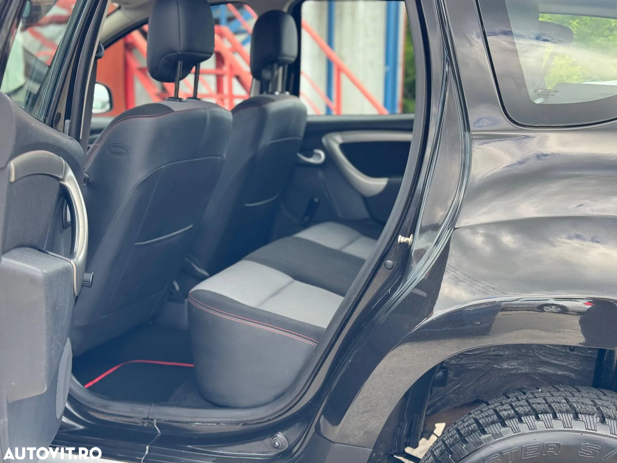 Dacia Duster 1.6 16V 4x2 Destination - 10
