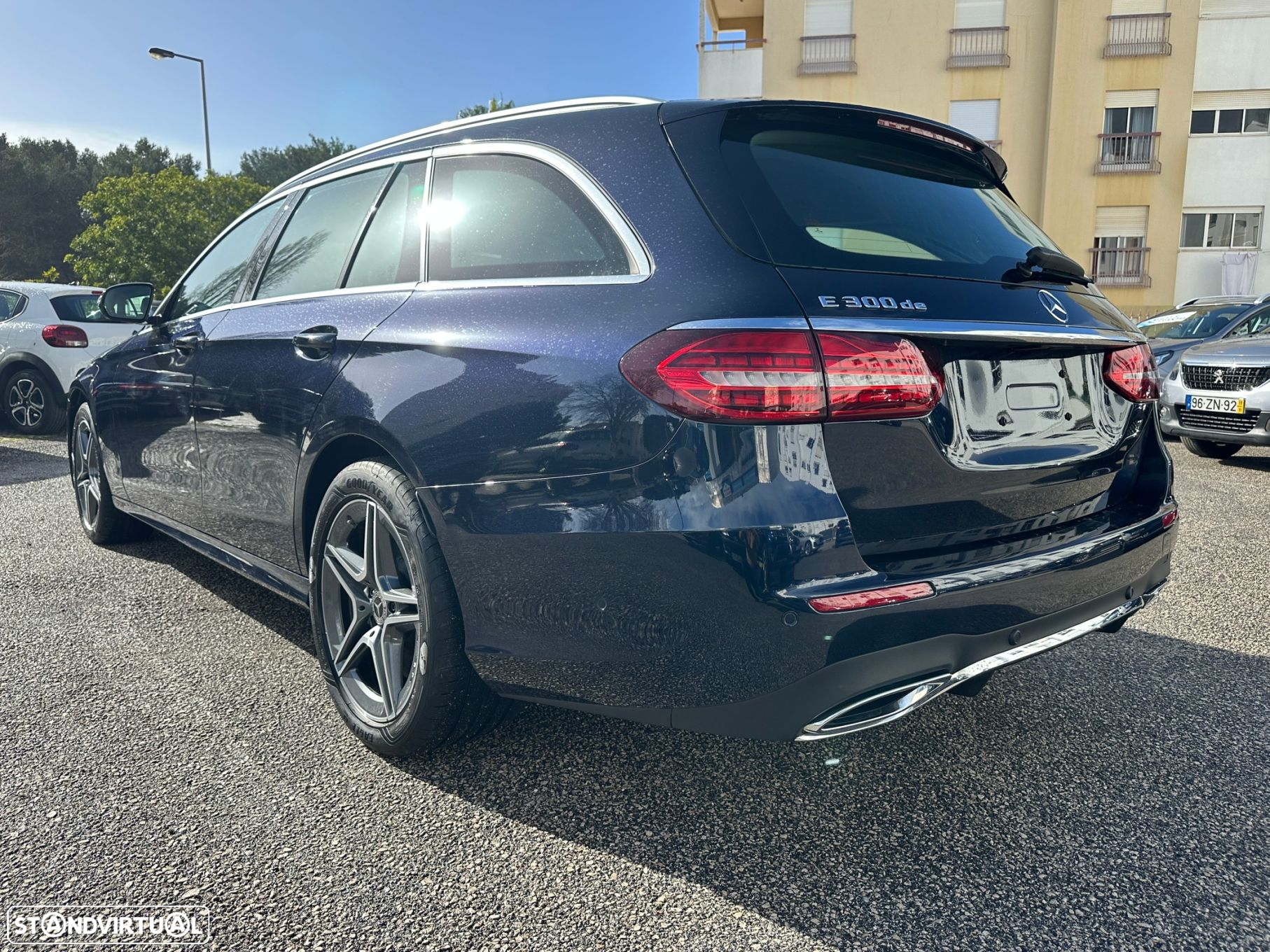 Mercedes-Benz E 300 de AMG Line - 8