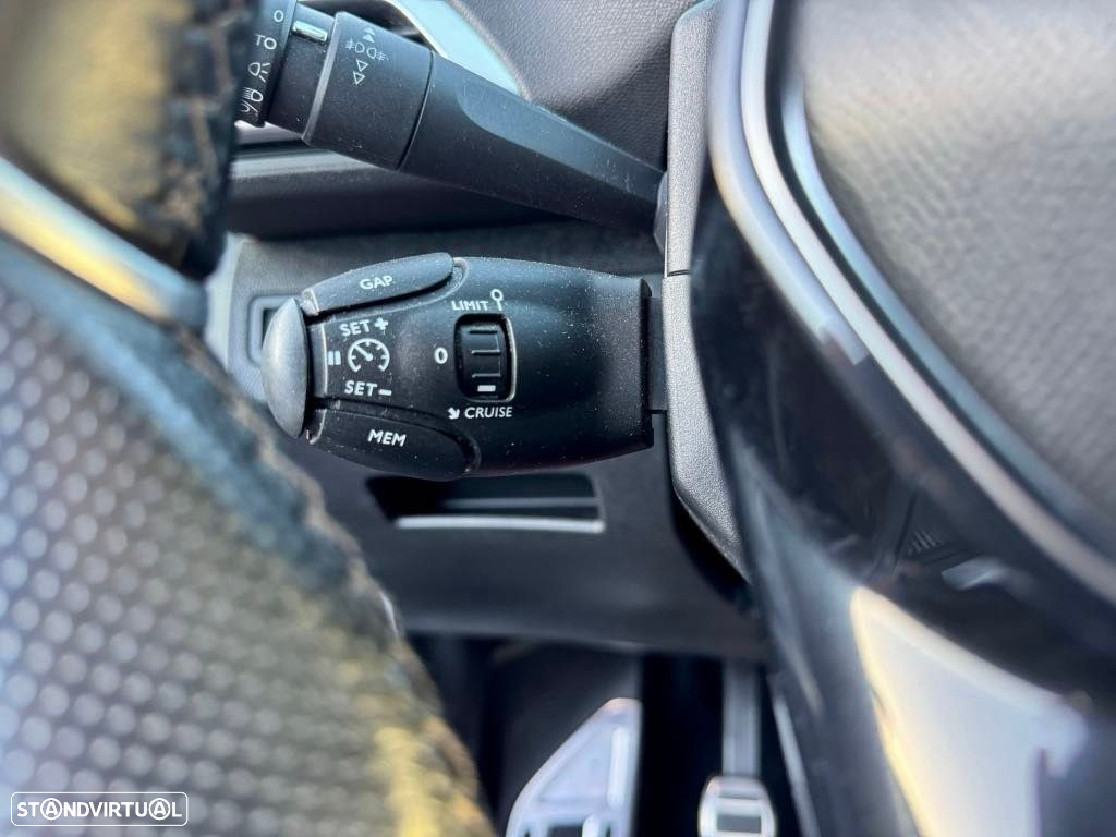 Peugeot 3008 1.5 BlueHDi GT Line - 4