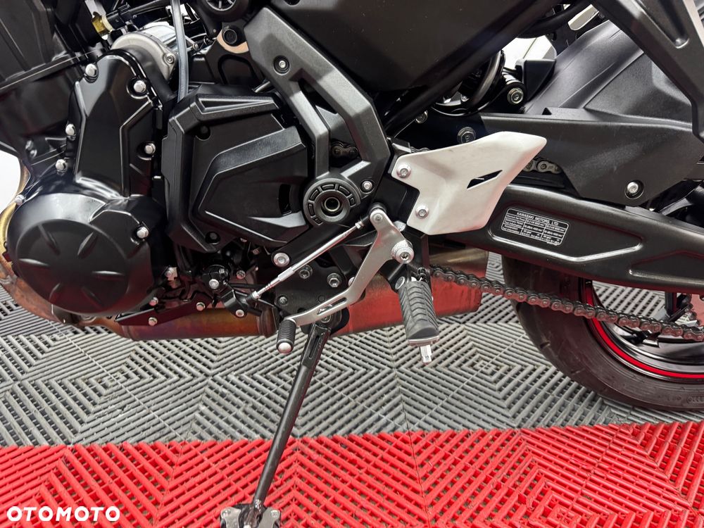 Kawasaki Z 650 - 16