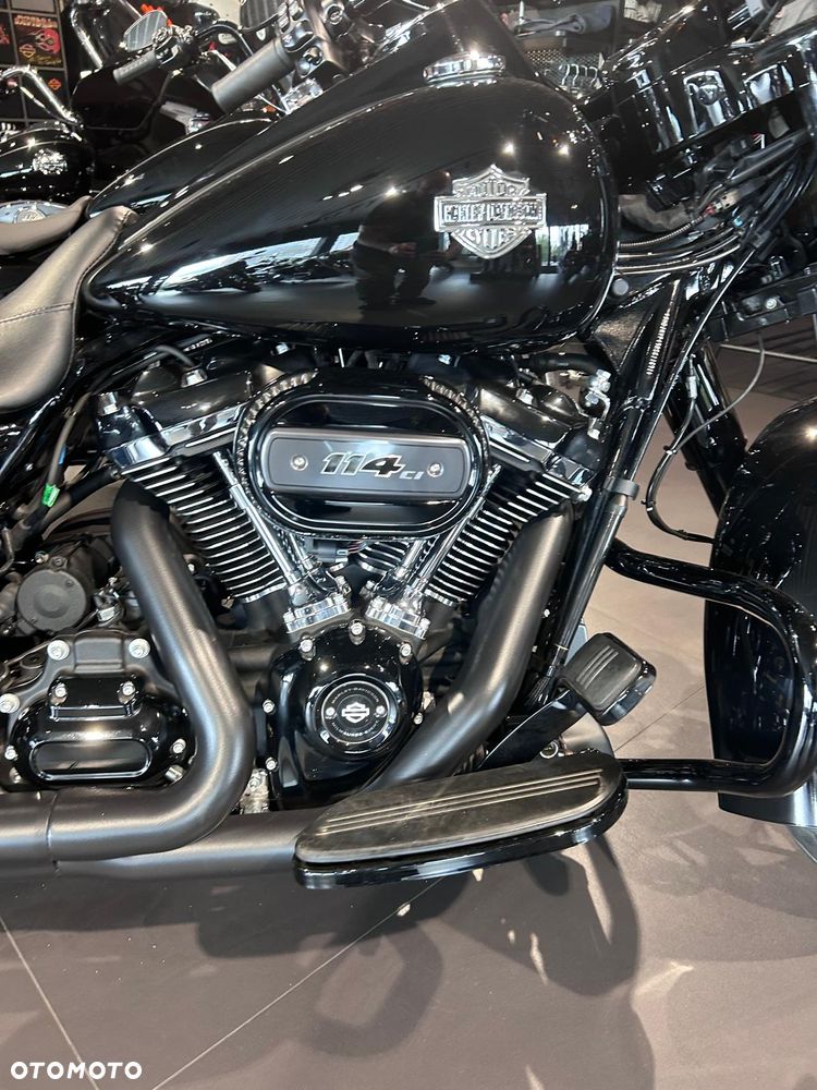 Harley-Davidson Touring Road King - 2