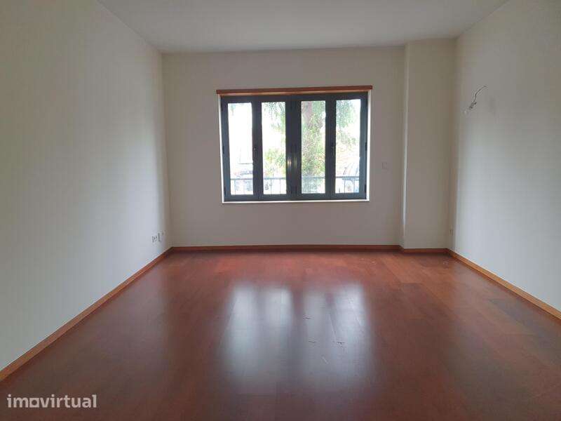 Apartamento em Vila Nova de Gaia, Oliveira do Douro - Grande imagem: 4/13