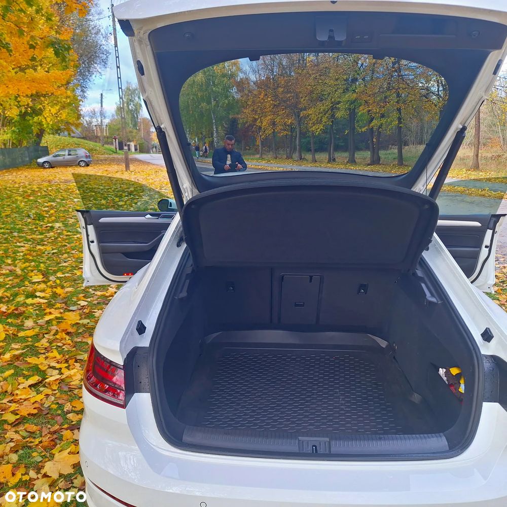 Volkswagen Arteon 2.0 TDI SCR R-Line DSG - 17