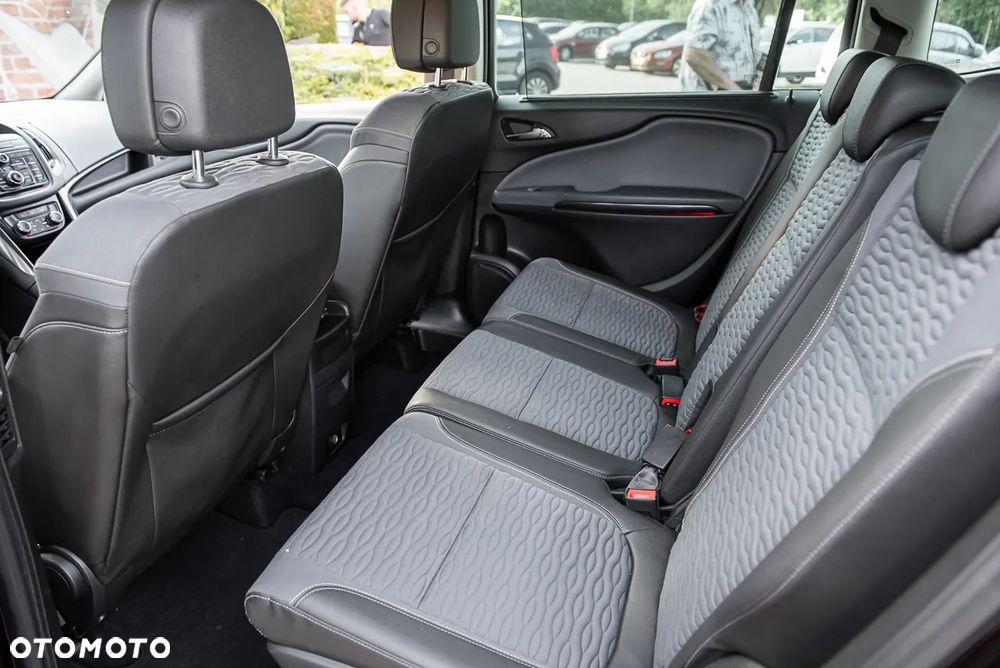 Opel Zafira - 25