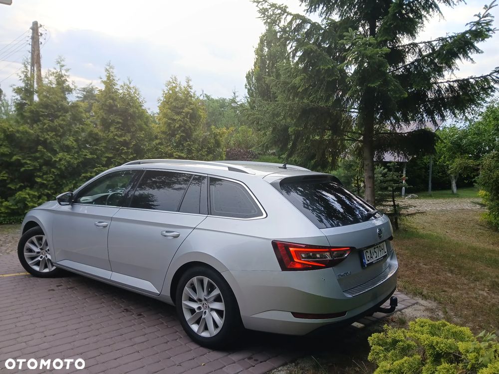 Skoda Superb 1.5 TSI ACT Ambition DSG - 12