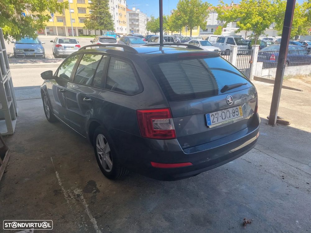 Skoda Octavia Break 1.6 TDi Ambition - 3