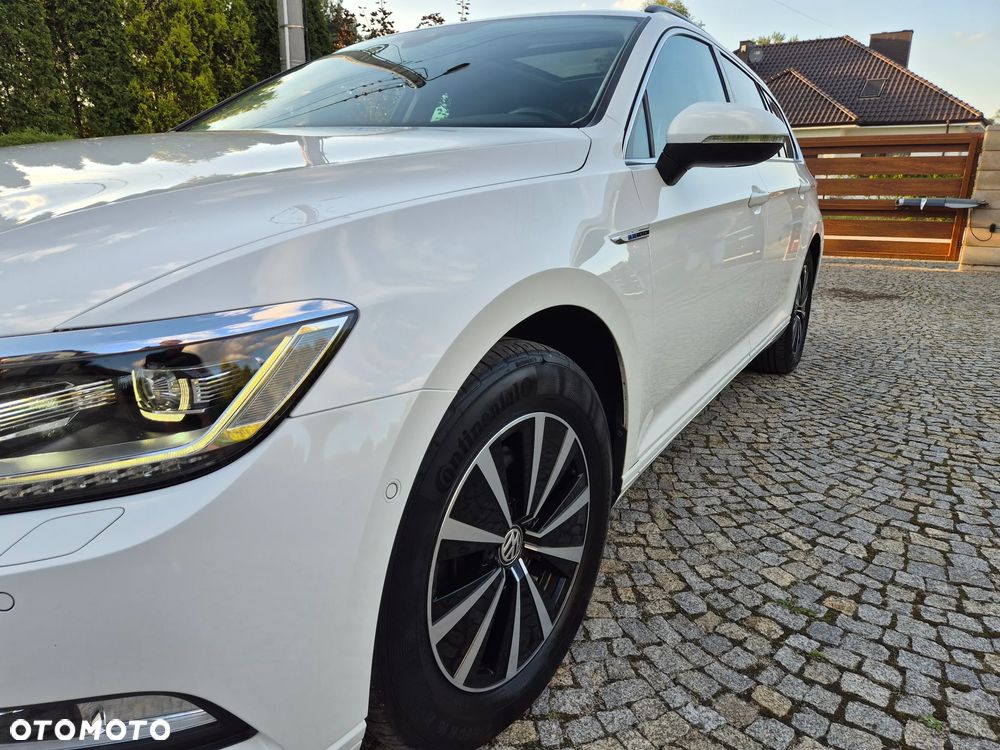 Volkswagen Passat - 8