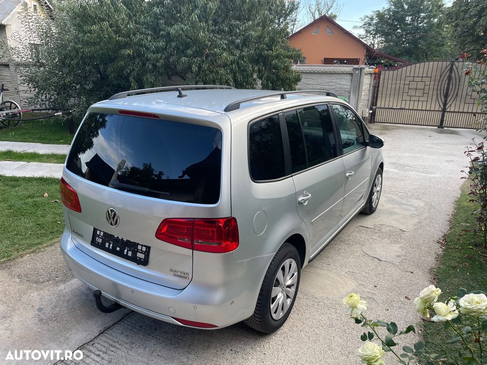 Volkswagen Touran - 6