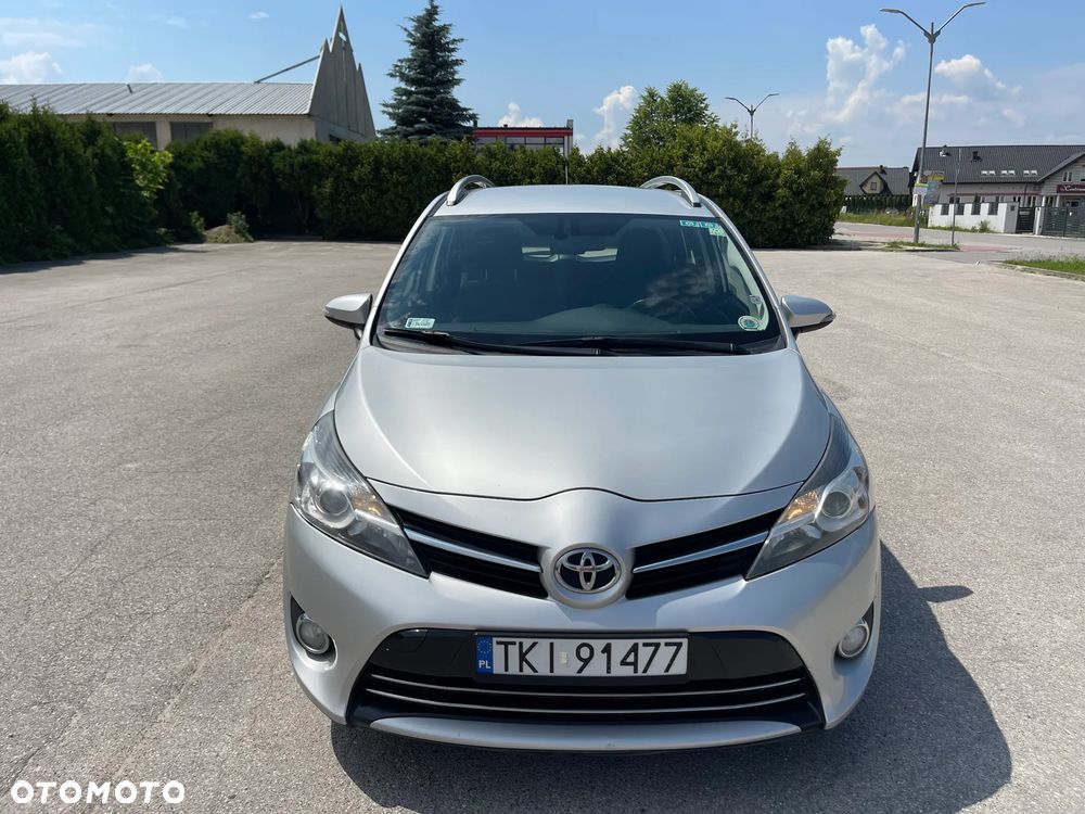 Toyota Verso 2.0 D-4D Premium - 8