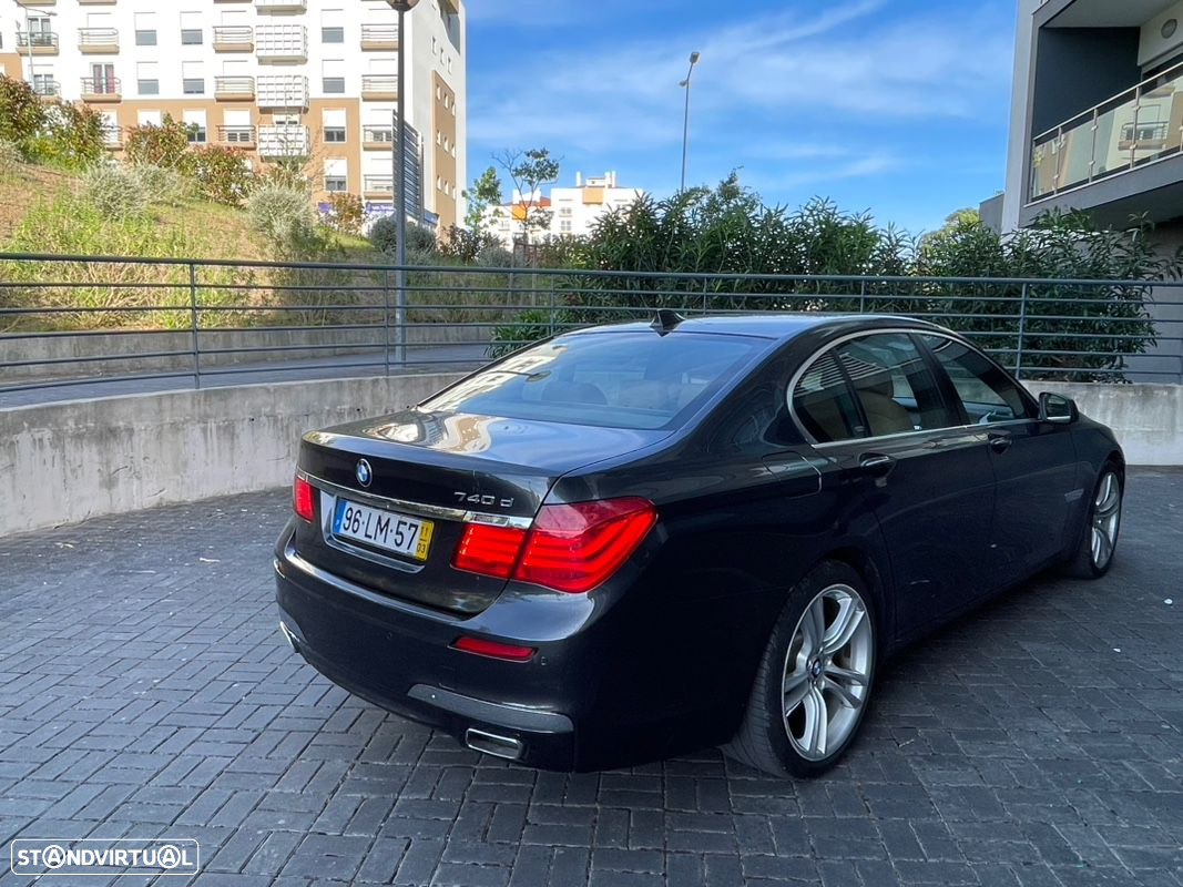BMW 740 d Pack M - 5