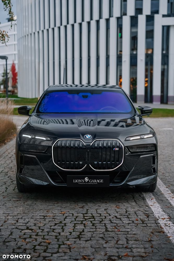 BMW Seria 7 M760e PHEV xDrive sport - 10