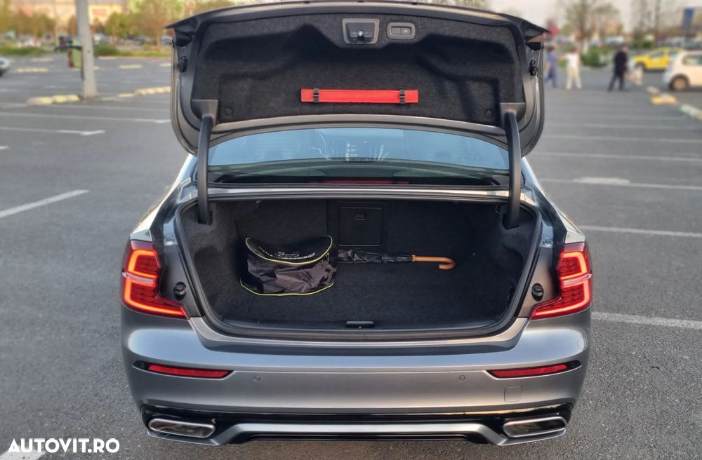 Volvo S60 T8 Recharge AWD Geartronic RDesign - 24