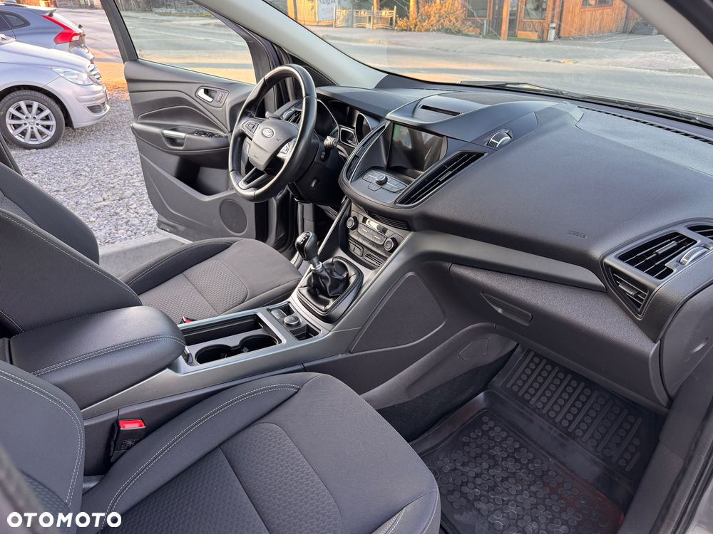 Ford Kuga 1.5 TDCi FWD Trend - 17