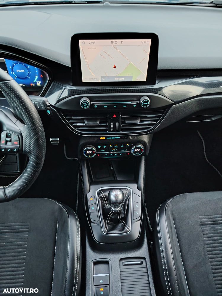 Ford Focus - 10
