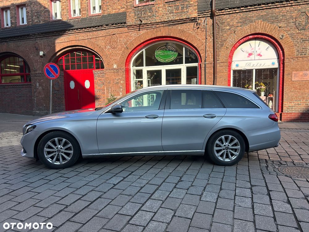 Mercedes-Benz Klasa E 220 d 9G-TRONIC - 5