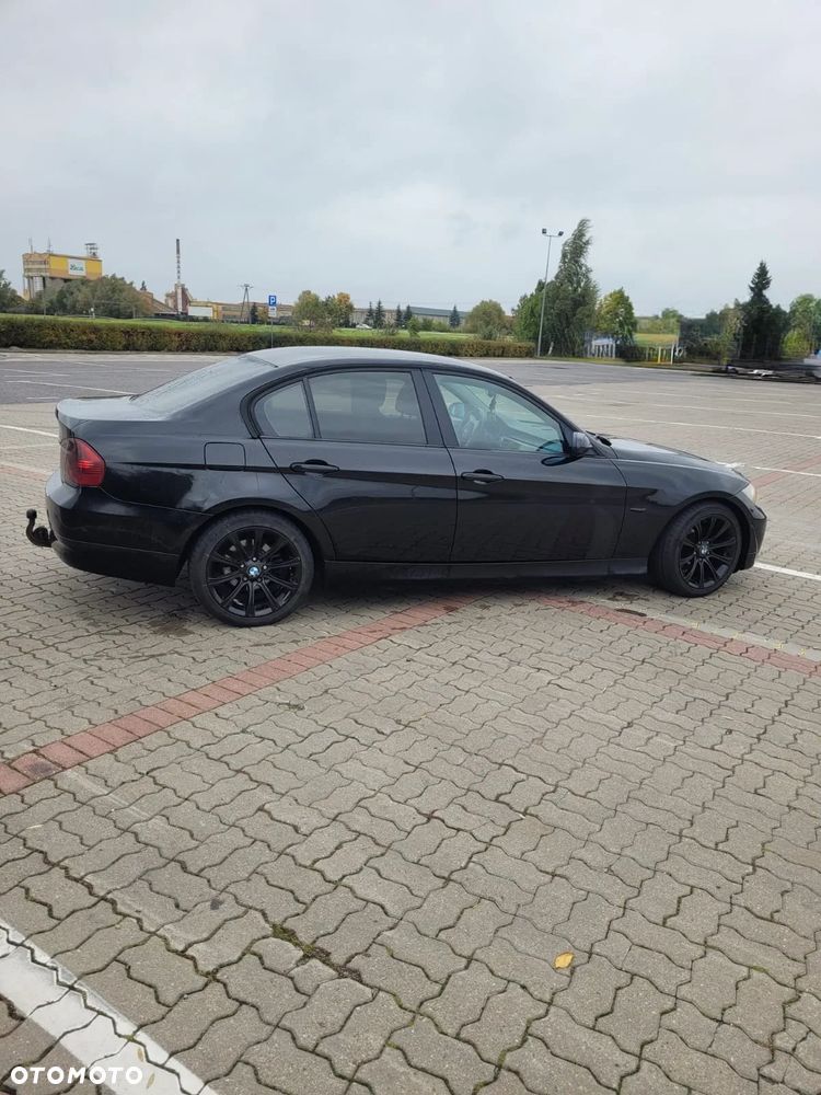 BMW Seria 3 318d - 3