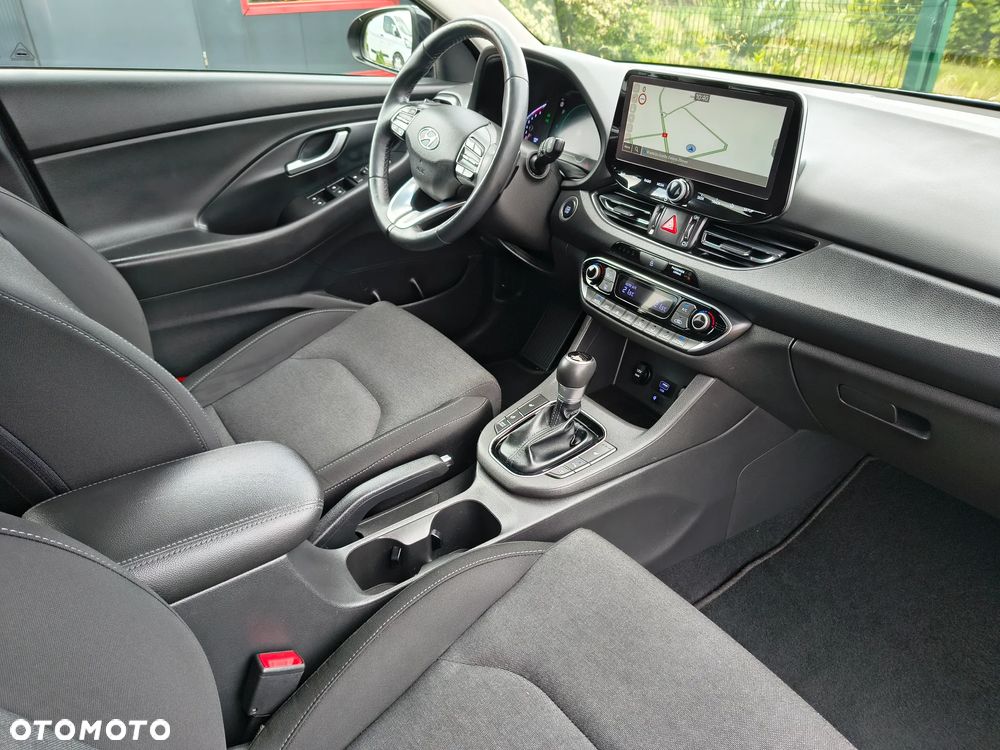 Hyundai i30 1.5 T-GDI 48V-Hybrid DCT EDITION 30 - 16