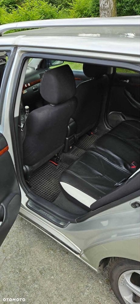 Toyota Avensis - 6