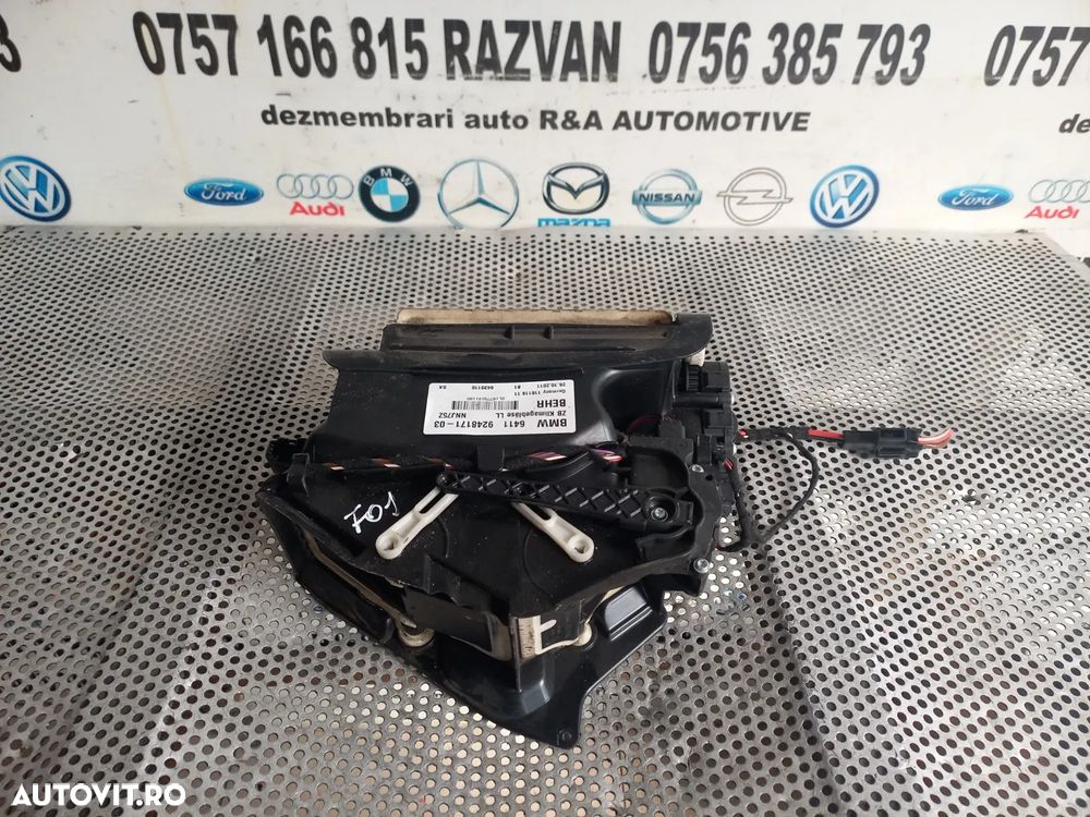 Capac Cu Clapete Aeroterma Bord Ventilator Habitaclu Bmw Seria 7 F01 F02 F03 F04 Volan Stanga Cod - 3