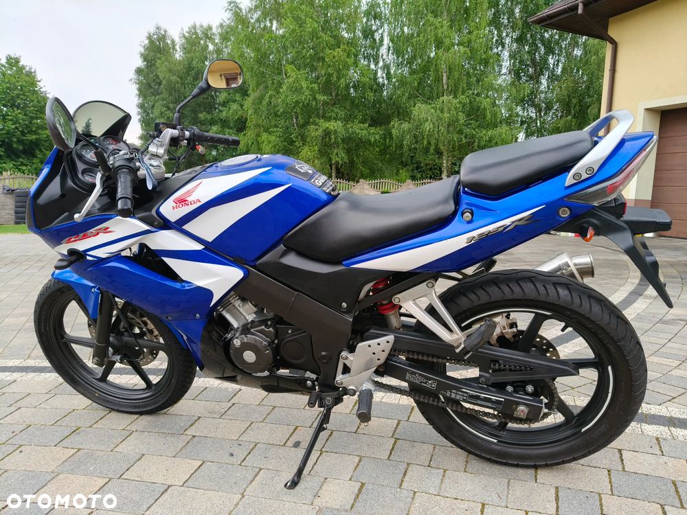 Honda CBR - 3