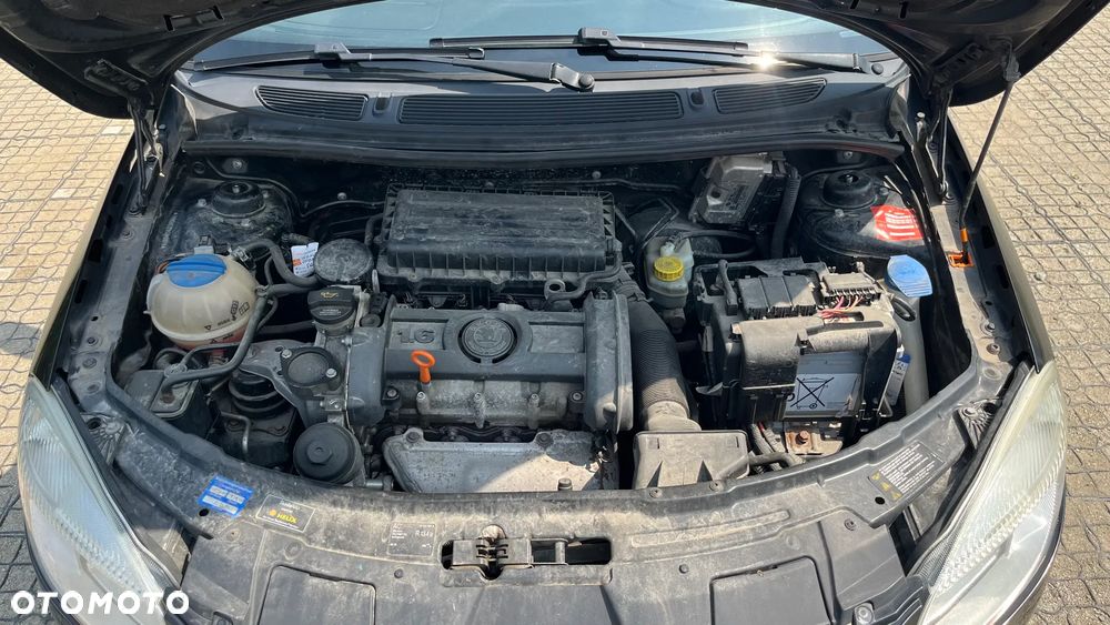 Skoda Roomster 1.6 16V Comfort - 26