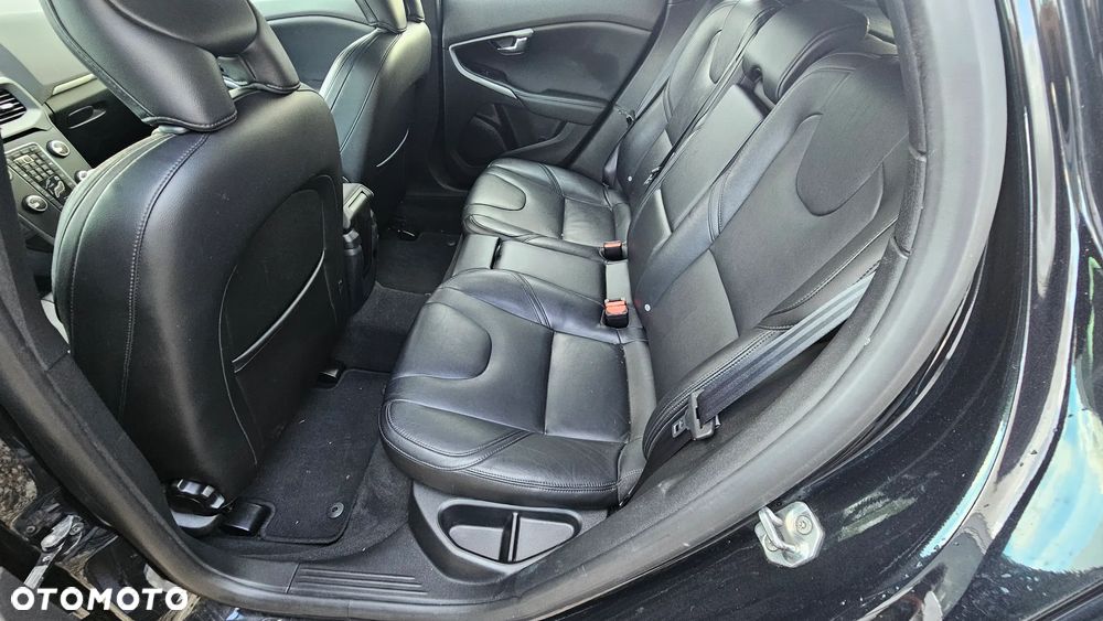 Volvo V40 D2 Momentum - 5