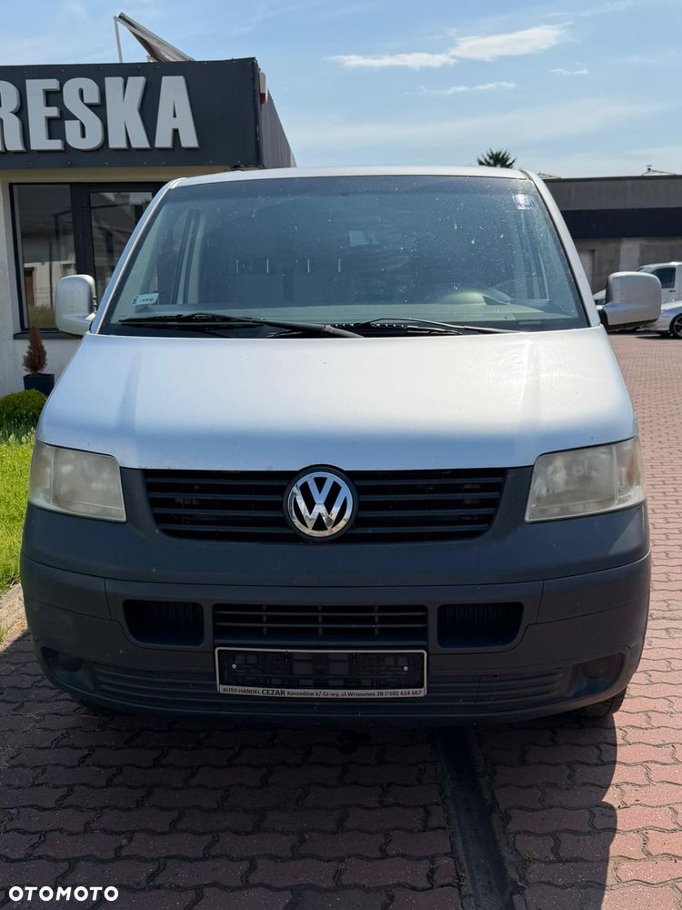 Volkswagen Caravelle - 4