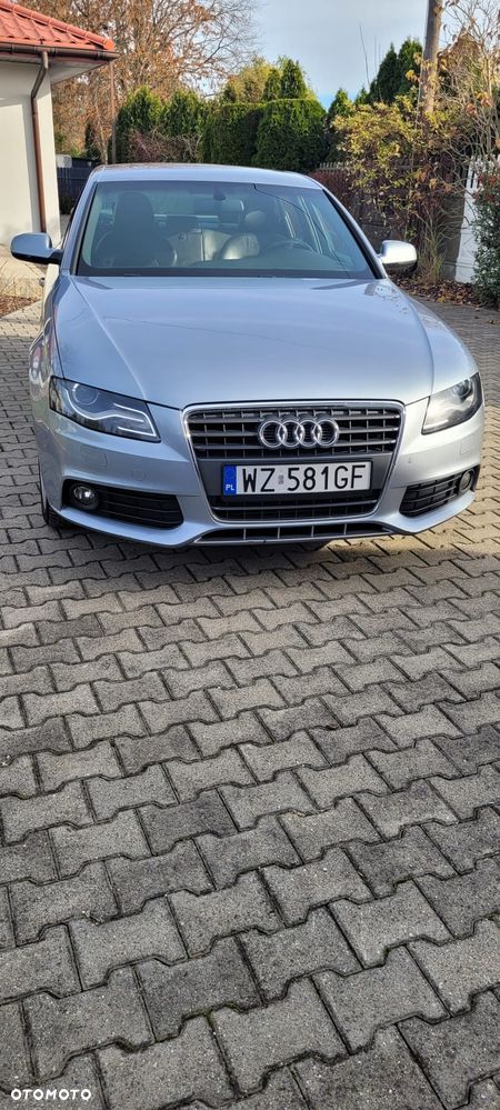 Audi A4 Limousine - 1