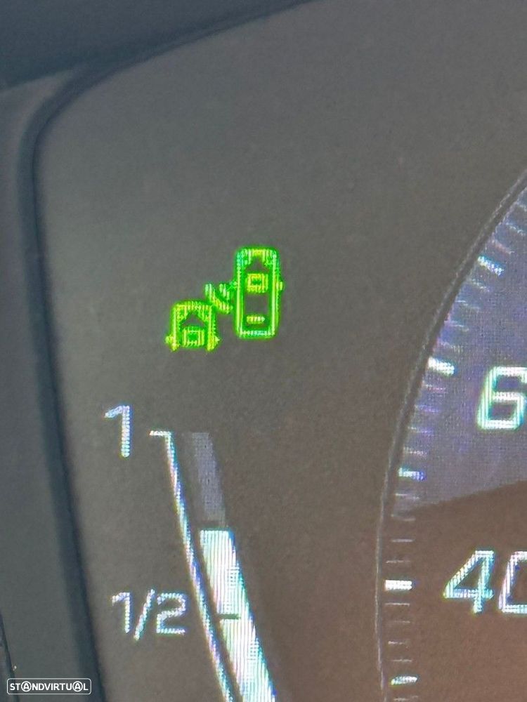 Peugeot 3008 1.2 PureTech Allure EAT6 - 18