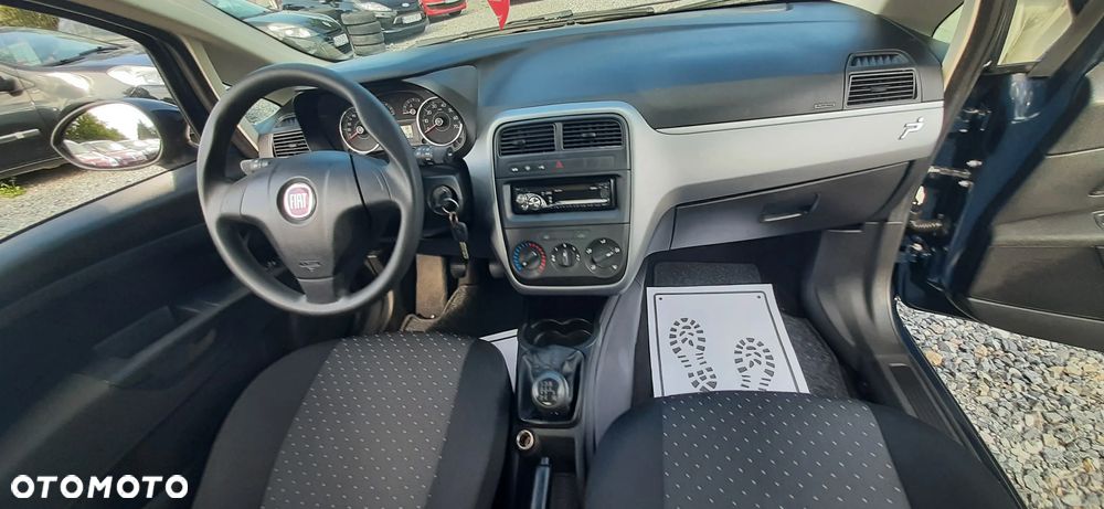 Fiat Grande Punto - 23