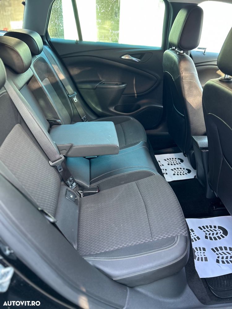 Opel Astra 1.6 CDTI ECOTEC Innovation Aut. - 10