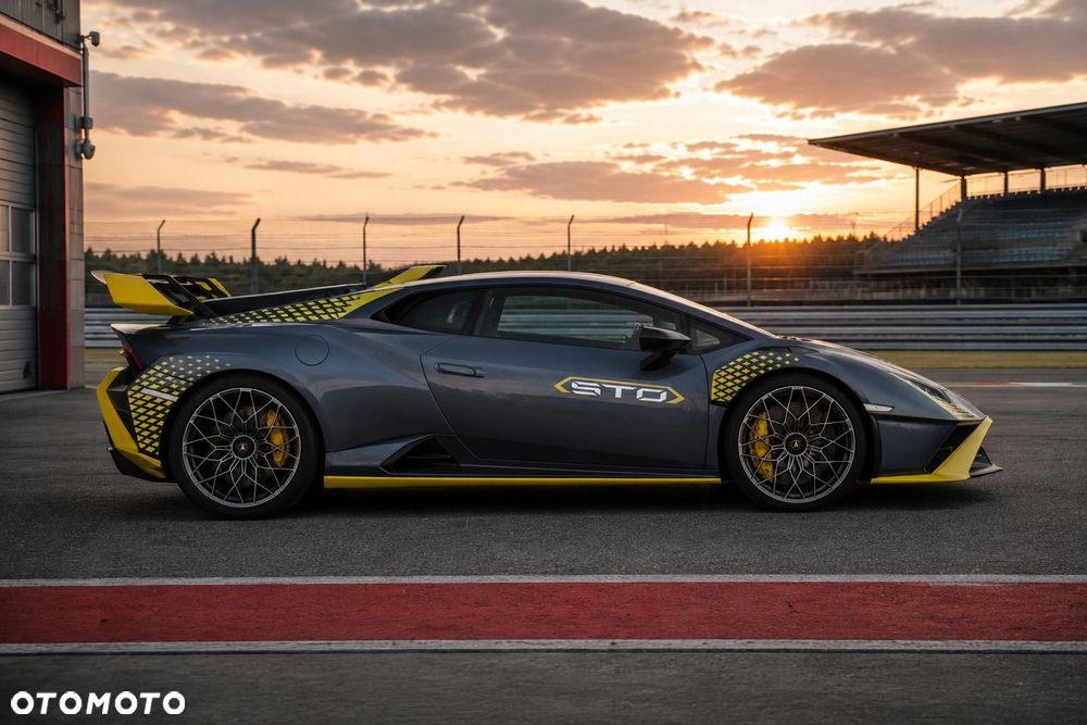 Lamborghini Huracan Performante - 5