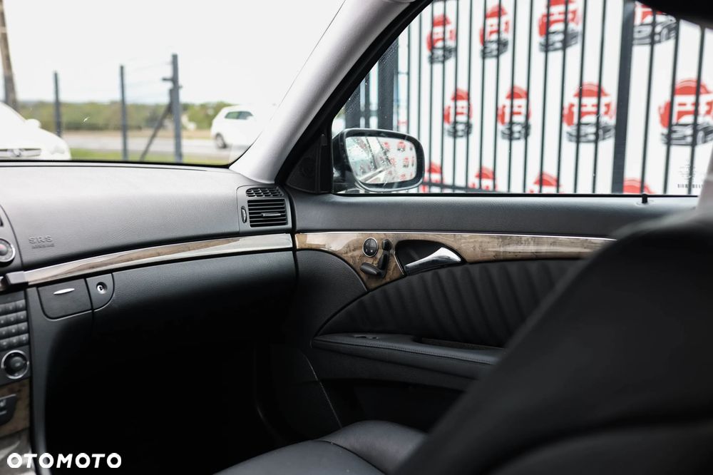Mercedes-Benz Klasa E 350 4-Matic Avantgarde - 26