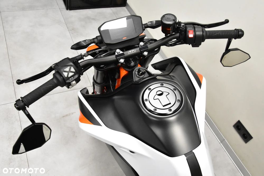 KTM Duke - 21