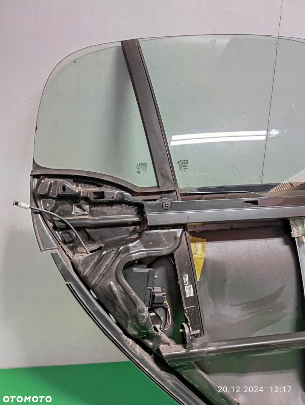 DRZWI PRAWE Z SZYBA PODNOSNIK SZYBY SMART FORTWO II 2 451 07- - 2
