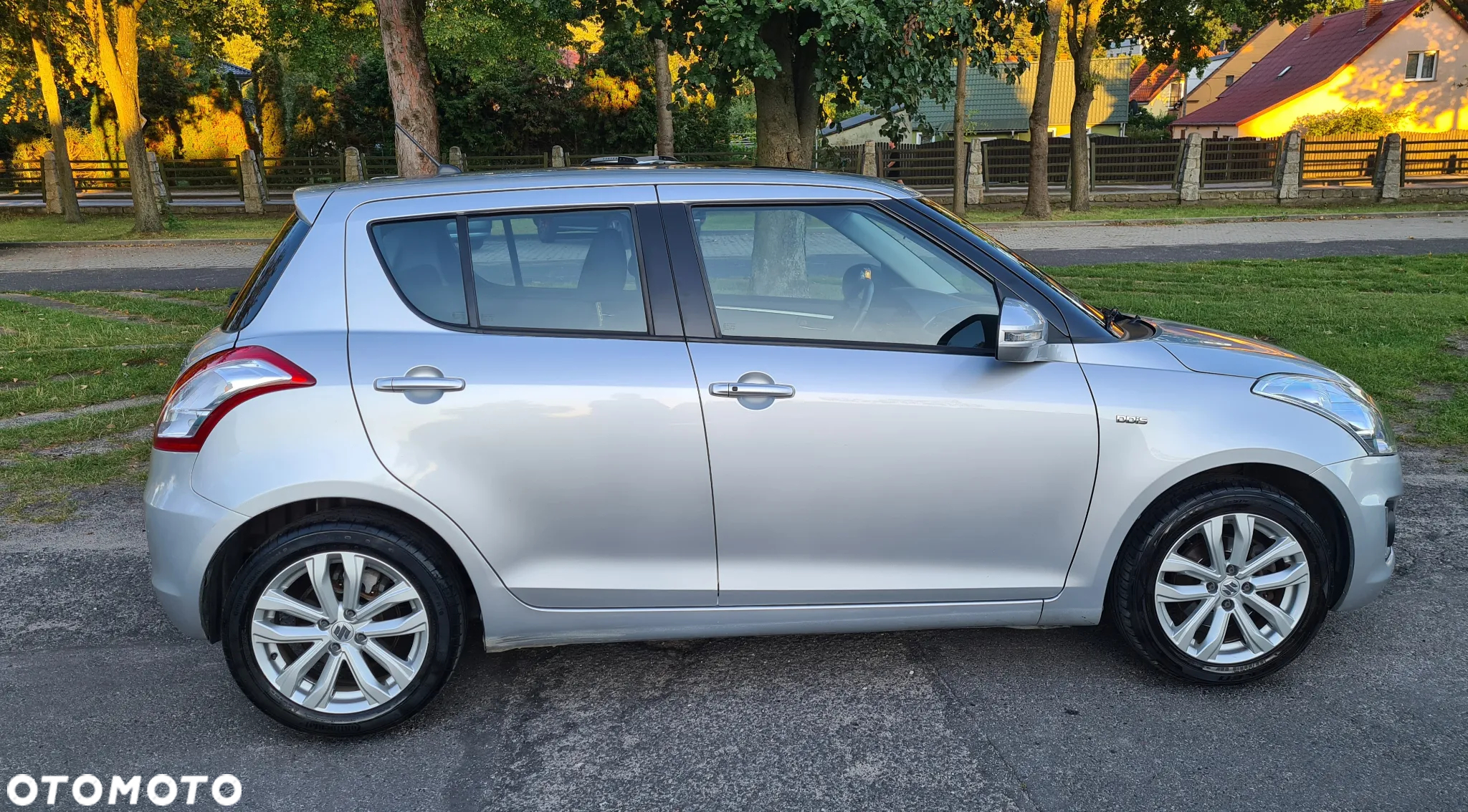 Suzuki Swift 1.3 DDiS Comfort - 4