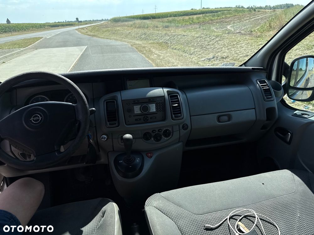 Opel Vivaro - 16