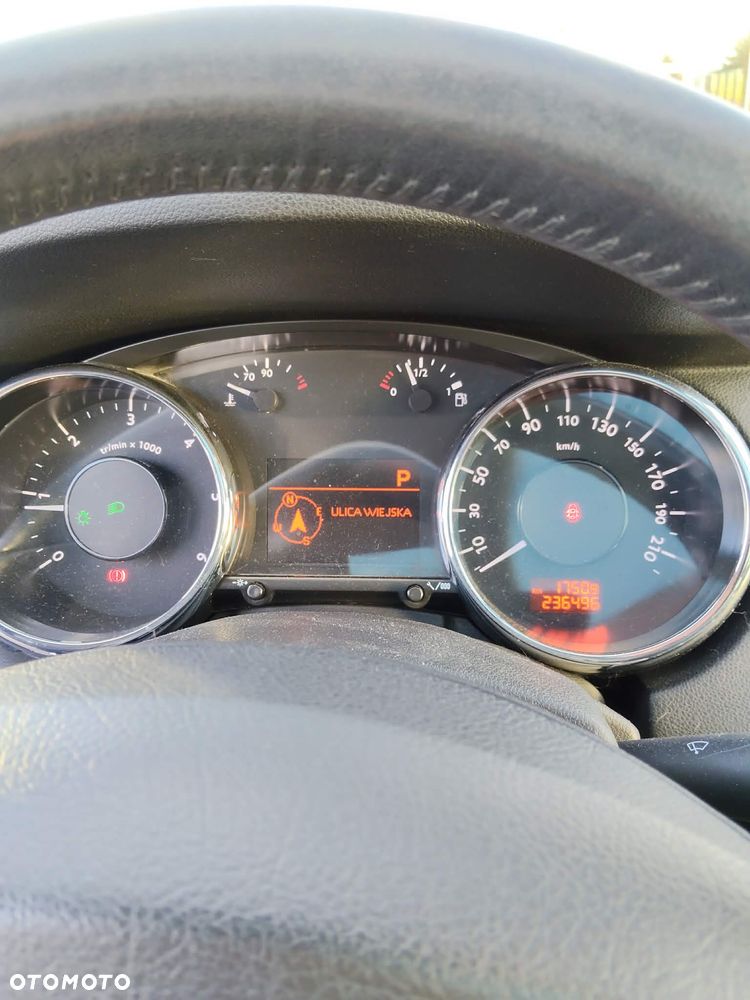 Peugeot 5008 HDI FAP 165 Automatik Premium - 6