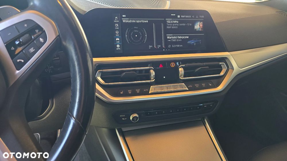 BMW Seria 3 330e xDrive M Sport sport - 16