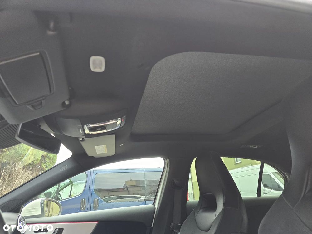 Mercedes-Benz Klasa A 250 4Matic 7G-DCT AMG Line - 17