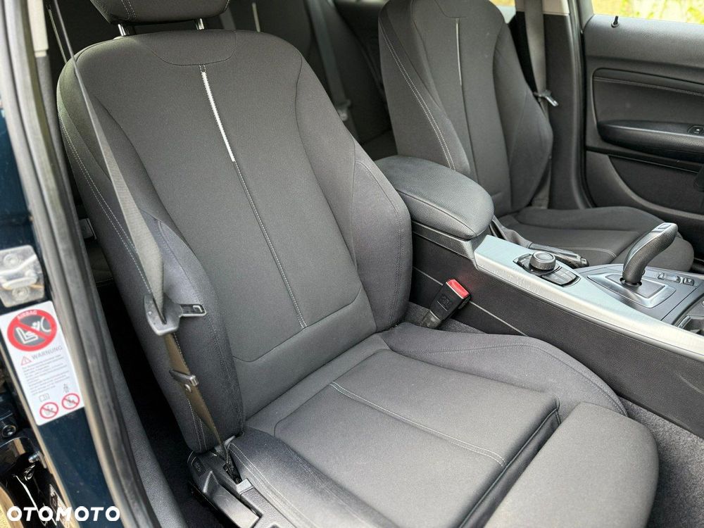 BMW Seria 1 118i Sport Line - 10
