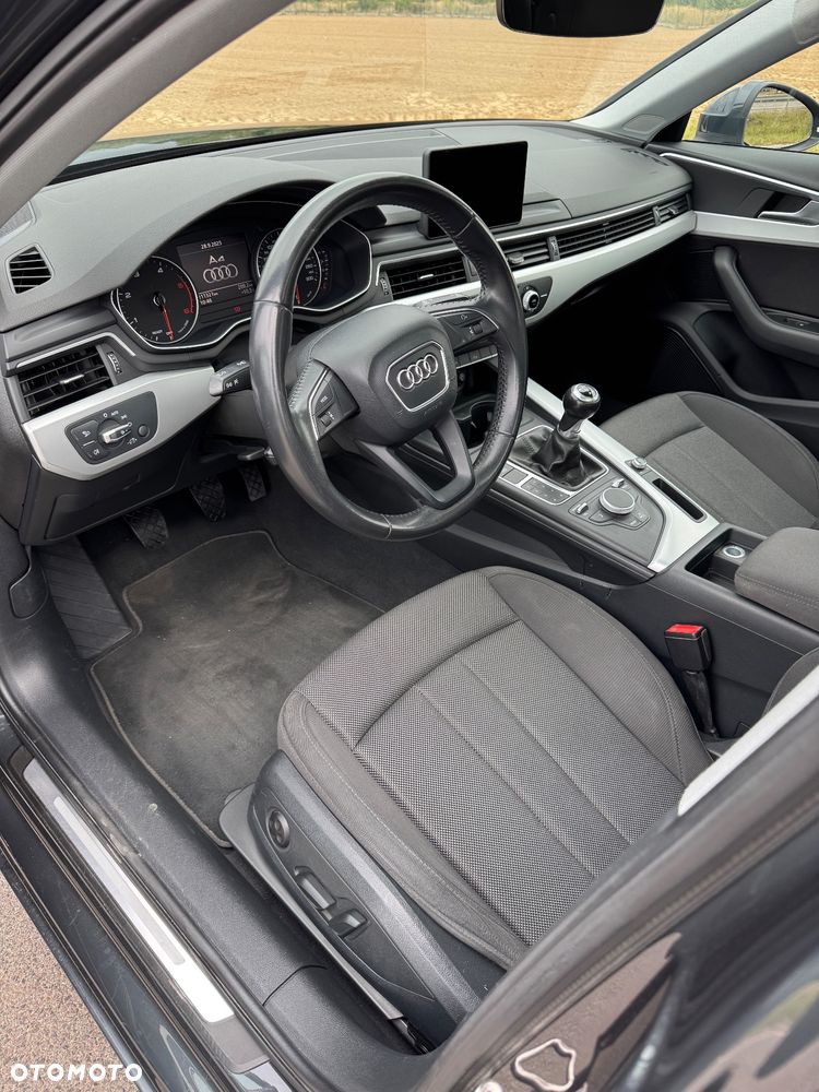 Audi A4 Avant 2.0 TDI - 15