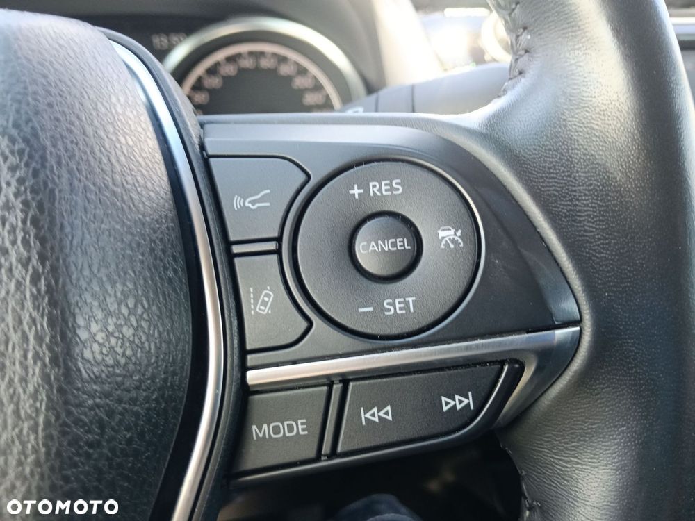 Toyota Camry 2.5 Hybrid Comfort CVT - 21