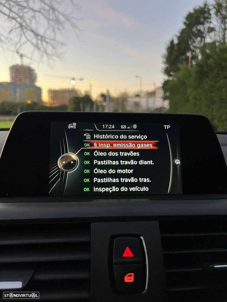 BMW 120 i Aut. Advantage - 24