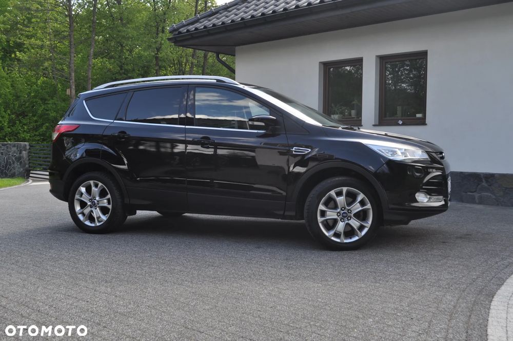 Ford Kuga 2.0 TDCi 4x4 Titanium - 4