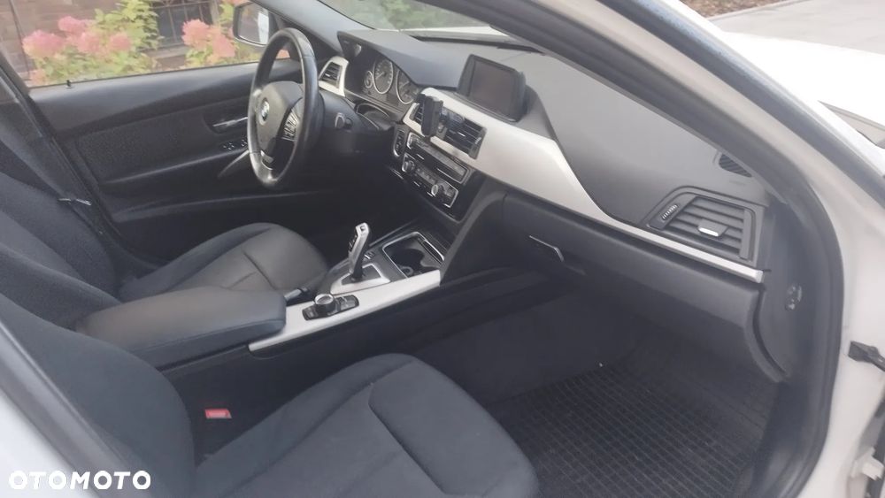 BMW Seria 3 - 14