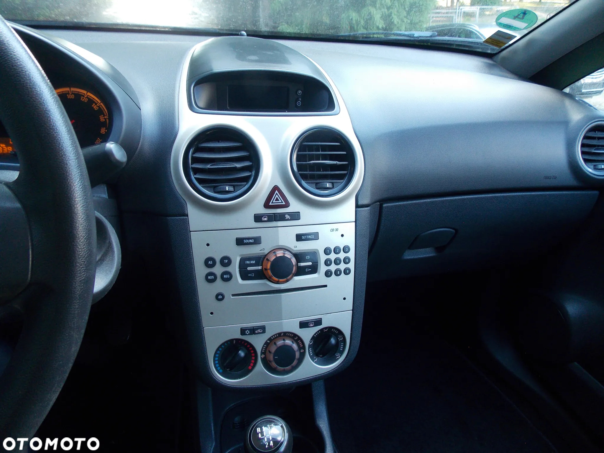 Opel Corsa - 12